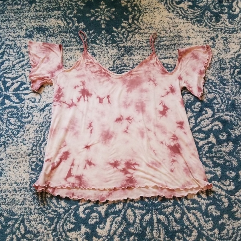 XXL American Eagle Cut out shoulder tee